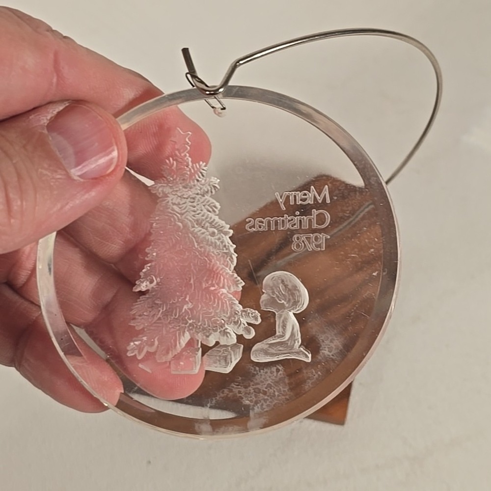 Vintage 1978 Etched Ornament "Merry Christmas" With Stand‎ - Picture 3 of 6